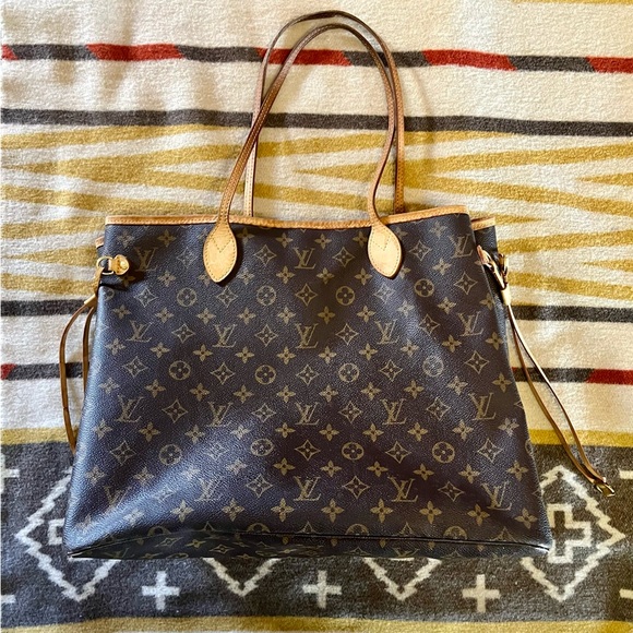Authentic LOUIS VUITTON
 Neverfull PM - Picture 1 of 5